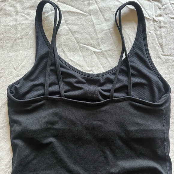 Vuori Black Tank Top - Picture 2 of 2